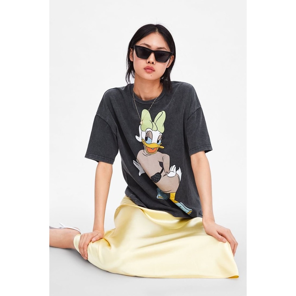 Zara Disney Daisy Duck Oversized Washed Charcoal Graphic Tee Size S